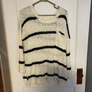 Women’s sweater size small